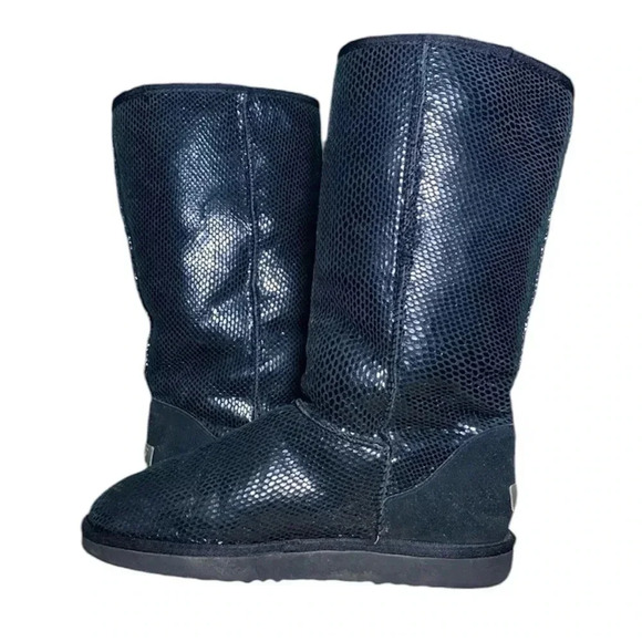 UGG SNAKESKIN PRINT BOOT - Picture 2 of 3